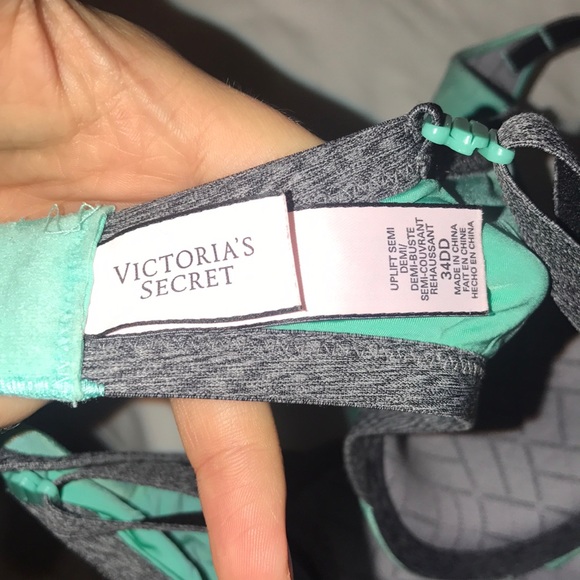 Victoria's Secret T-shirt bra - Picture 3 of 3